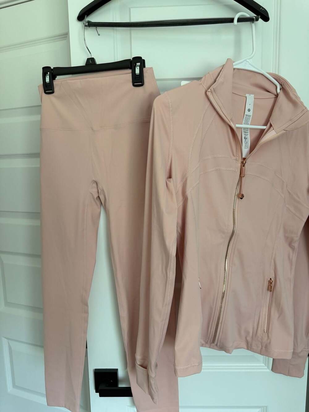 Lululemon Define Jacket and Leggings  Pink Haze, Size 8